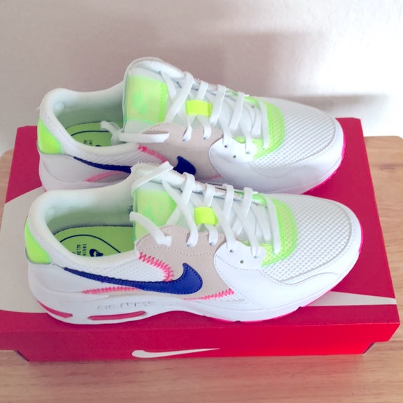 💜💖NIKE AIR MAX EXCEE AMD SNEAKERS💖💜 - Picture 2 of 10